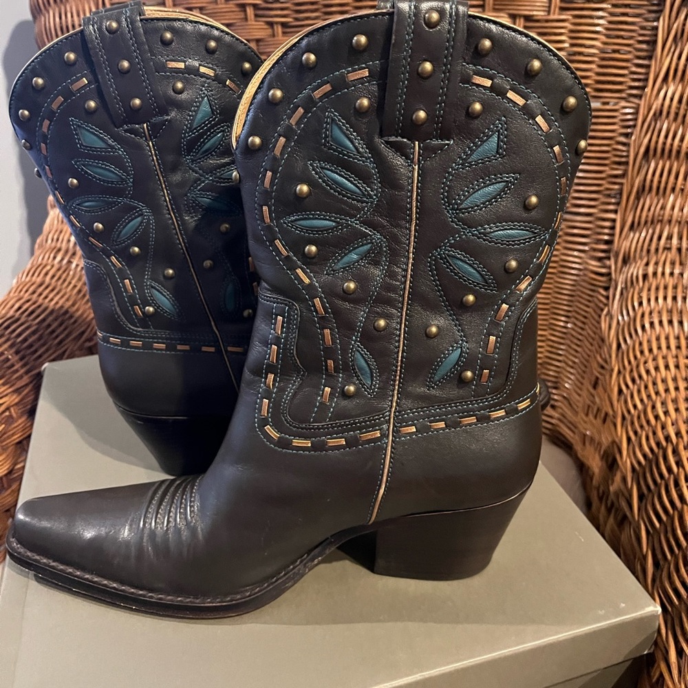 COPY - Cole Haan women’s cowboy boots Morgen Short Boot brown 9B